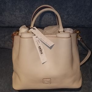 Dooney & Bourke Florentine Brenna ecru. NWT.